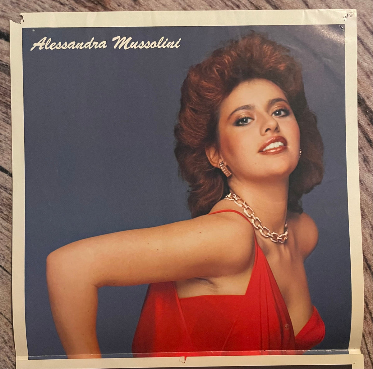 Alessandra Mussolini = アレッサンドロ・ムッソリーニ – Amore – Galapagos Records